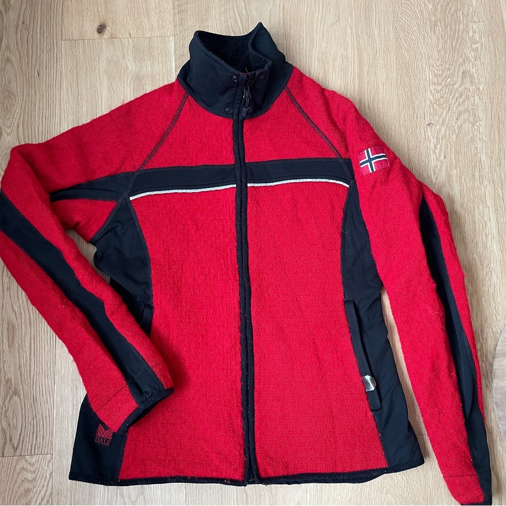 Dale of Norway Women's Red and Black Ski Jacket